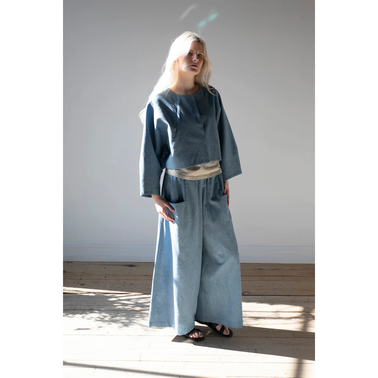 Kaarem Sponge Cropped Boxy Denim Jacket in Light Blue - Image 4