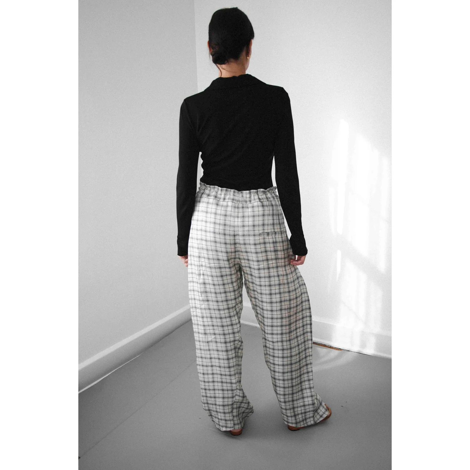 Kallmeyer Clemence Pant in Spruce Plaid - Image 8